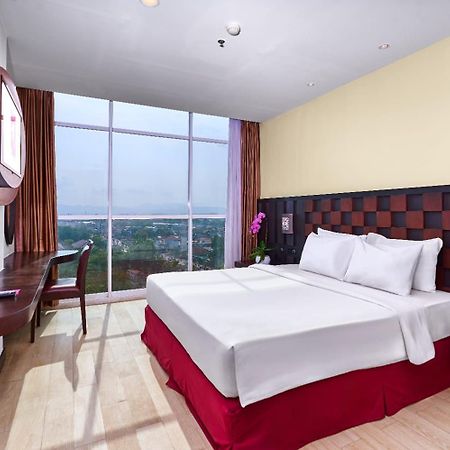 Grand Orchid Hotel Yogyakarta Maguwo Eksteriør bilde
