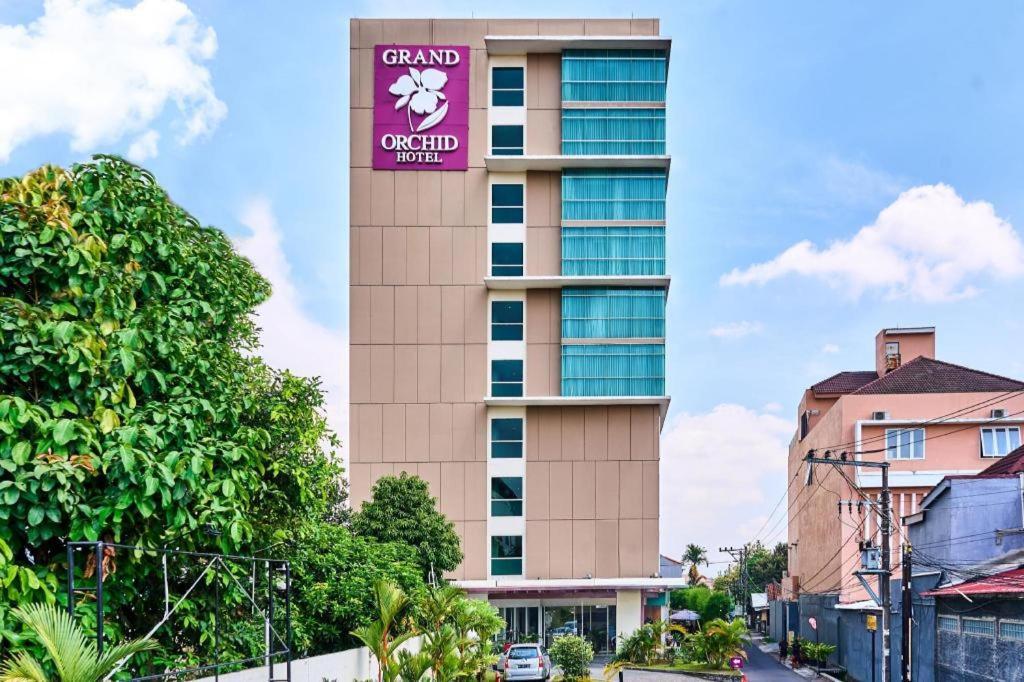 Grand Orchid Hotel Yogyakarta Maguwo Eksteriør bilde